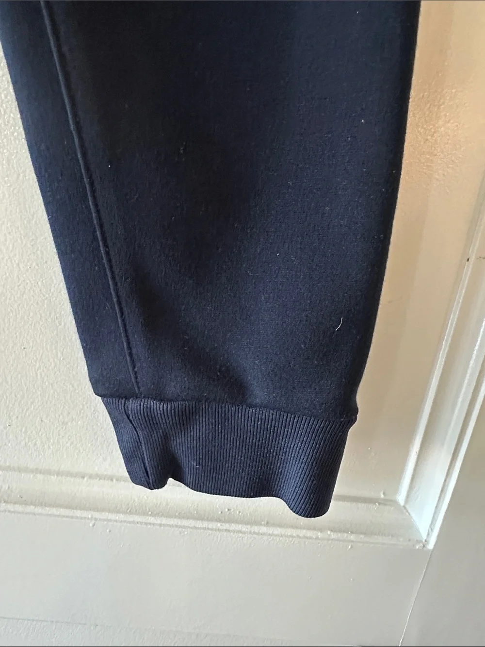Women’s MOTHER brand Navy Dress Jogger Pants